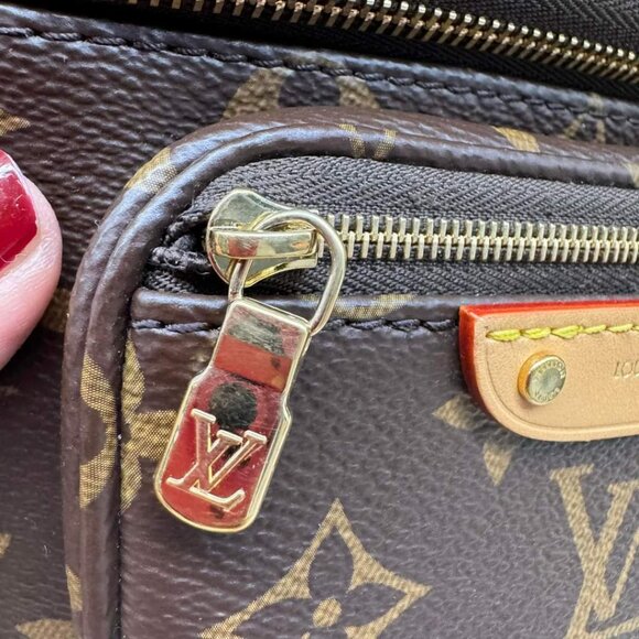 100% Authentic Louis Vuitton Leather Belt Bag - Picture 10 of 13